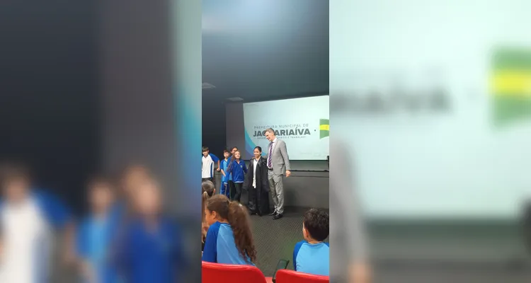 Confira a série de registros do trabalho dentro e fora da sala de aula.