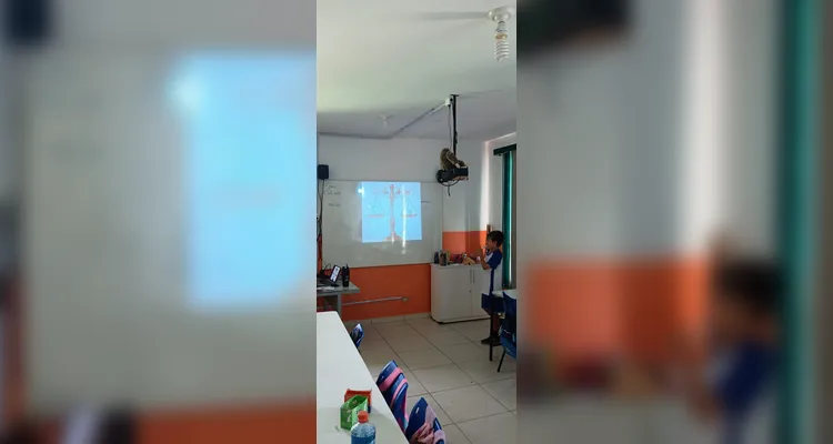 Confira a série de registros do trabalho dentro e fora da sala de aula.
