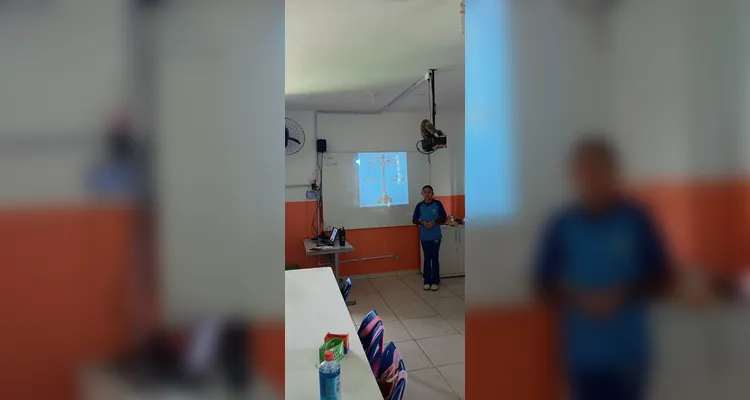 Confira a série de registros do trabalho dentro e fora da sala de aula.