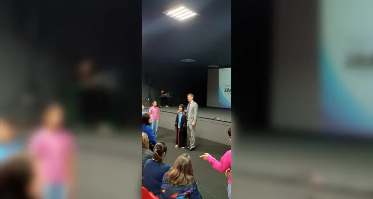 Confira a série de registros do trabalho dentro e fora da sala de aula.