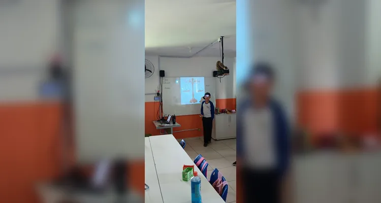 Confira a série de registros do trabalho dentro e fora da sala de aula.