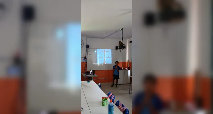 Confira a série de registros do trabalho dentro e fora da sala de aula.