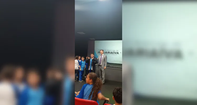 Confira a série de registros do trabalho dentro e fora da sala de aula.