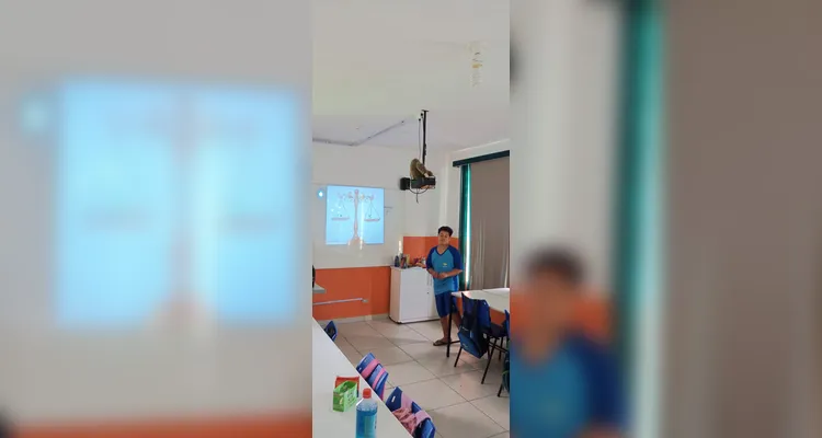 Confira a série de registros do trabalho dentro e fora da sala de aula.