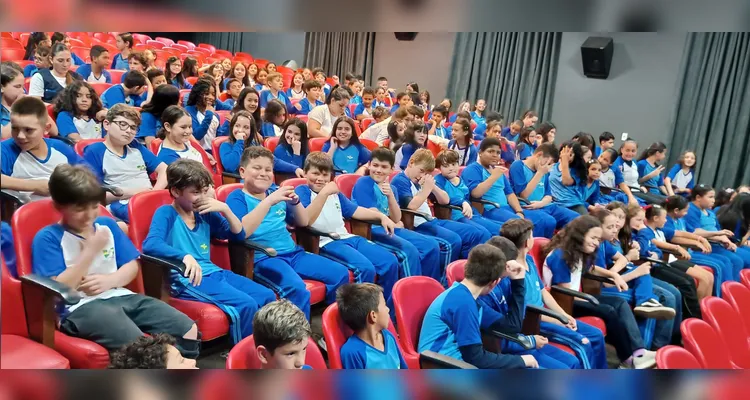 Confira a série de registros do trabalho dentro e fora da sala de aula.