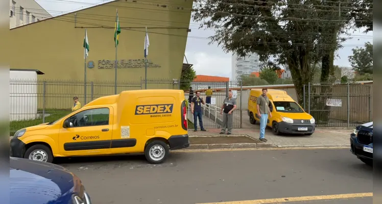 Urnas eletrônicas são distribuídas em Ponta Grossa nesta sexta-feira