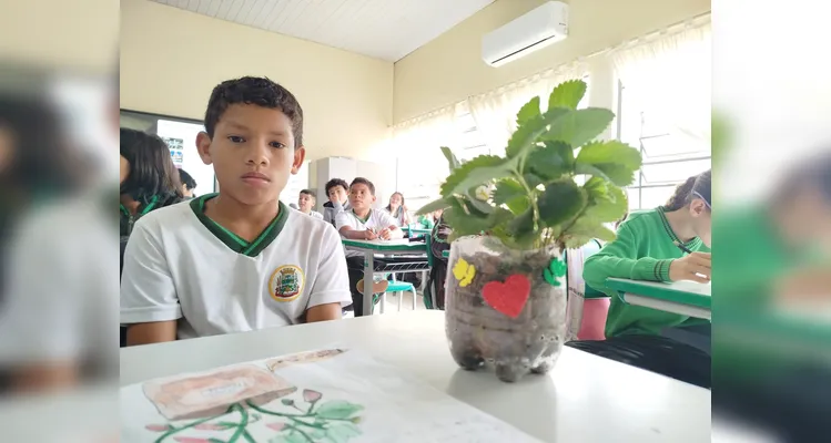 Confira a série de registros do amplo trabalho dentro e fora da sala de aula.