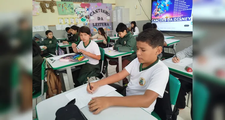 Confira a série de registros do amplo trabalho dentro e fora da sala de aula.
