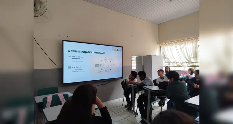 Confira a série de registros do amplo trabalho dentro e fora da sala de aula.