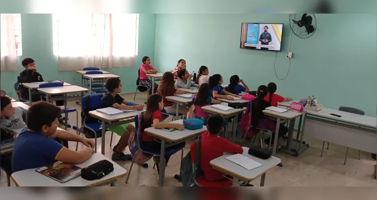 Confira a série de registros do trabalho em sala de aula.