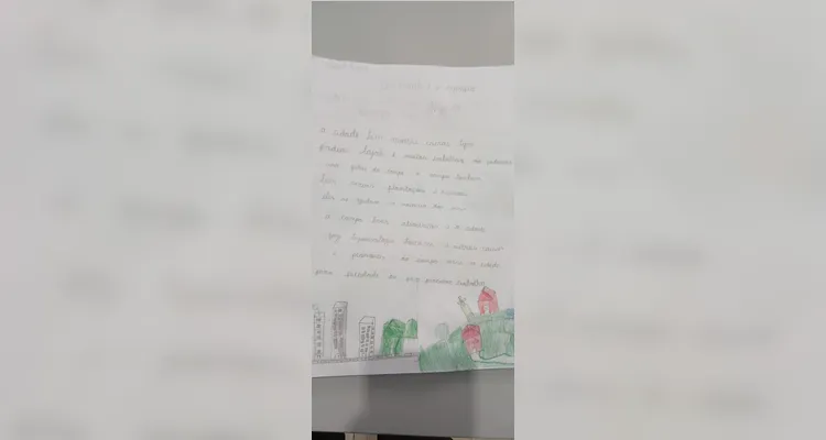 Confira a série de registros do trabalho em sala de aula.