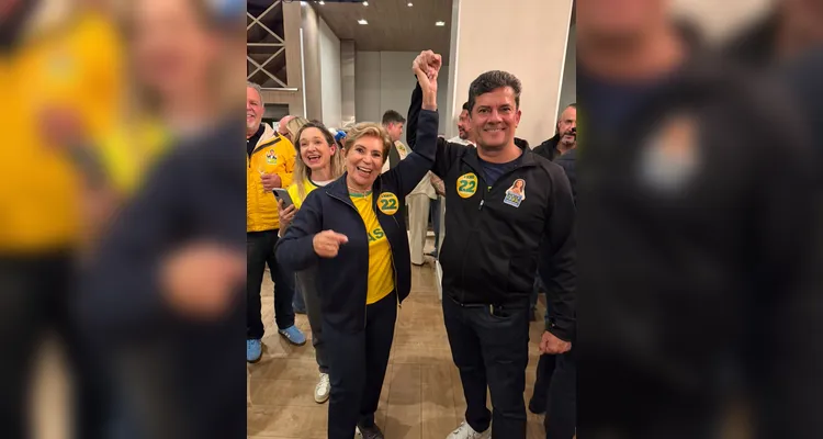 Elizabeth celebrou a votação de seus aliados políticos no estado.