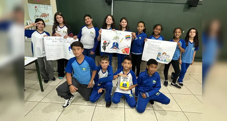Confira a série de registros do trabalho em sala de aula.
