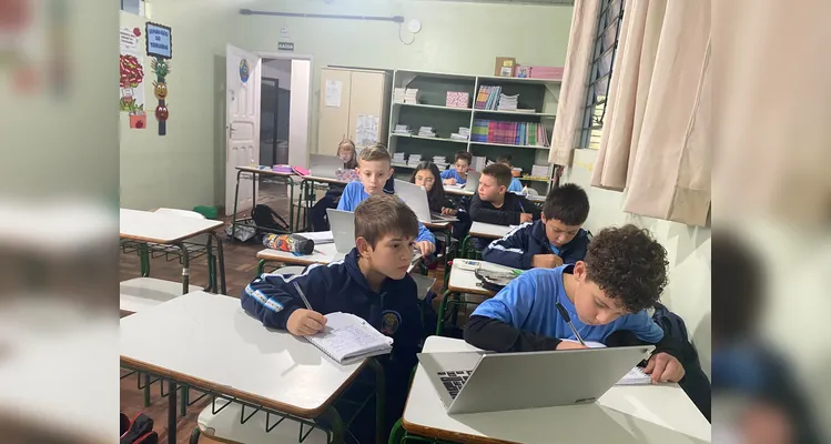 Confira os registros do trabalho em sala de aula.