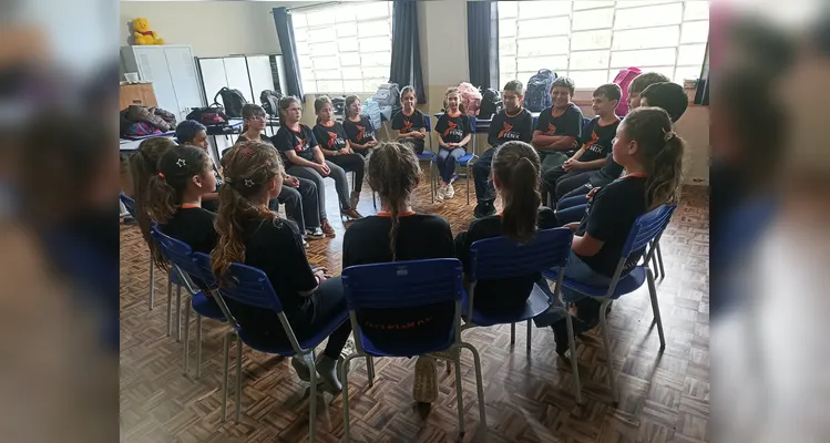 Confira a série de registros do trabalho dentro e fora da sala de aula.