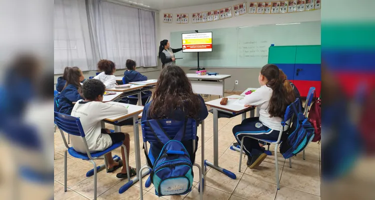 Confira os registros do trabalho em sala de aula.