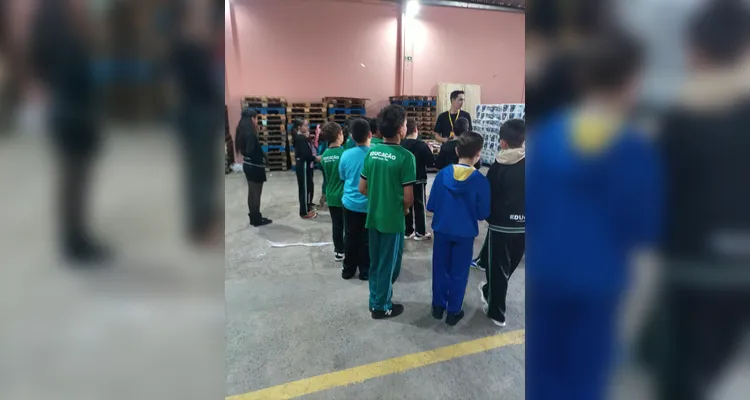 Confira os registros da saída a campo dos estudantes.