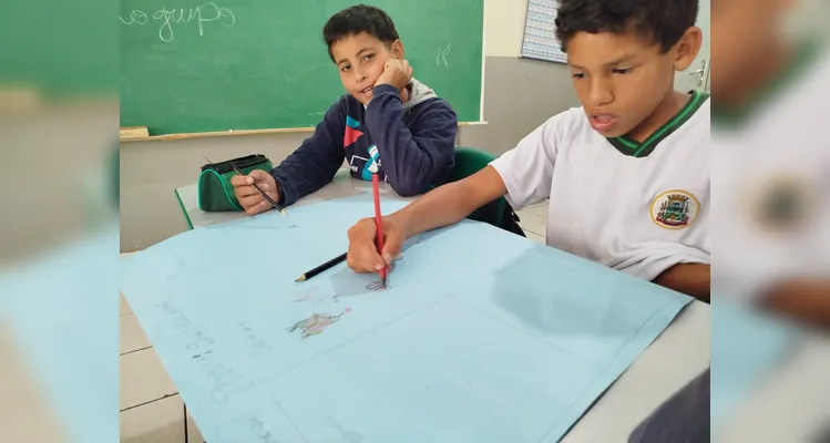 Confira a série de registros do trabalho dentro e fora da sala de aula.