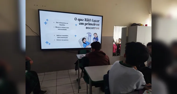 Confira a série de registros do trabalho dentro e fora da sala de aula.