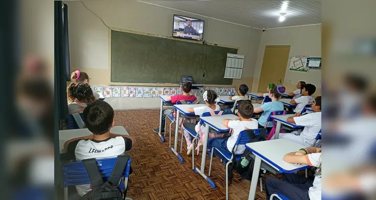 Confira a série de registros do trabalho dentro e fora da sala de aula.
