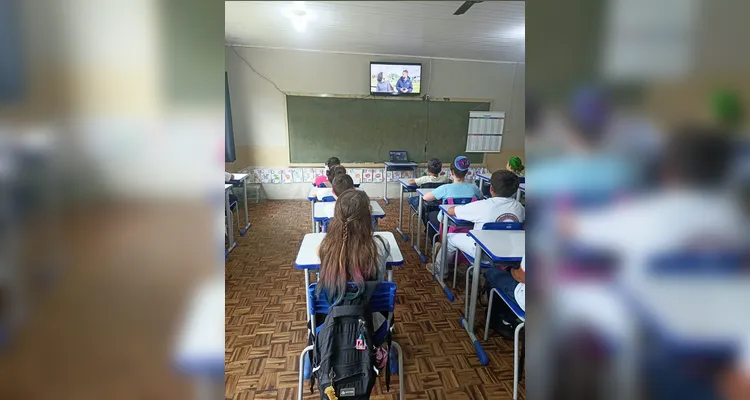 Confira a série de registros do trabalho dentro e fora da sala de aula.