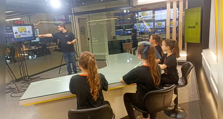 Confira a série de registros do trabalho dentro e fora da sala de aula.