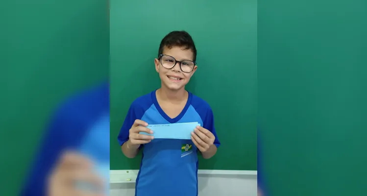 Confira a série de registros da ampla proposta em sala.