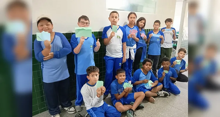 Confira a série de registros da ampla proposta em sala.