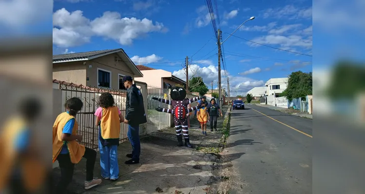 Confira a série de registros da ampla proposta fora da sala de aula.