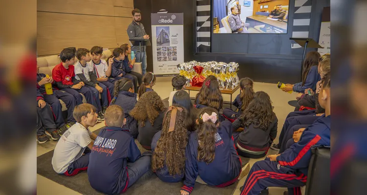 Confira a série de registros do momento especial com os estudantes.