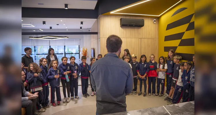 Confira a série de registros do momento especial com os estudantes.