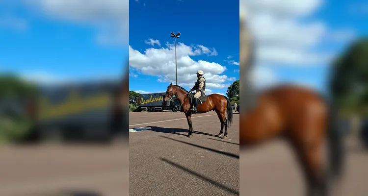 Polícia Militar recebe grupo de convivência com pessoa idosa do Sesc em PG
