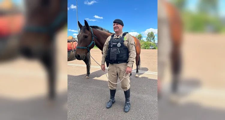 Polícia Militar recebe grupo de convivência com pessoa idosa do Sesc em PG
