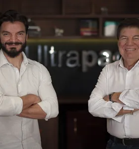 Carlos Kloster e seu pai, Rogério Kloster, fundadores da Ultrapack