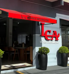A LCA Móveis e Decorações está localizada na Rua Dom Pedro I, 421, no bairro Oficinas, em Ponta Grossa