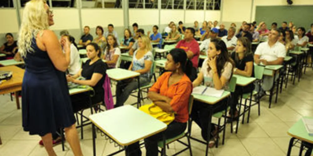 A 8ª turma do Programa Bom Negócio Paraná começou com participação de 70 empresários e empreendedores de Telêmaco Borba.