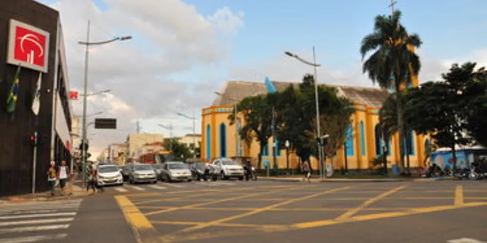 Vagas serão retiradas entre a 'Praça dos Polacos' e a Rua XV de Novembro