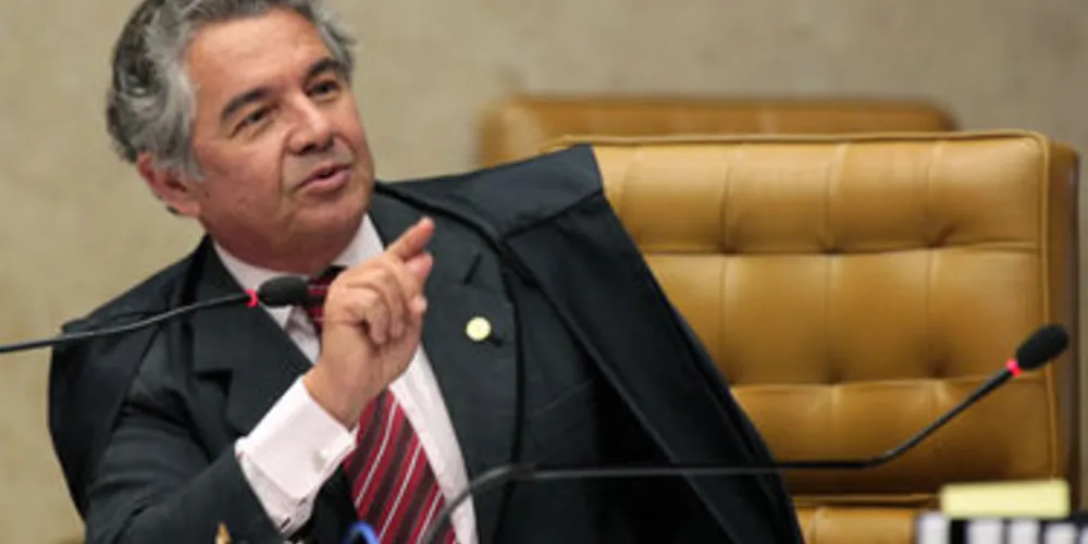 Ministro Marcos Aurélio negou, há pouco, pedido para a suspensão da sessão na  Câmara