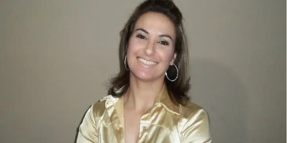Cantora faleceu no sábado, após sofrer aneurisma cerebral