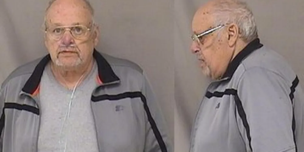 Idoso de 77 anos foi preso por assaltar banco nos EUA