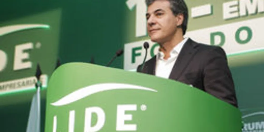 Governador Beto Richa no15º Fórum Empresarial, com a presença de senadores, deputados e empresários