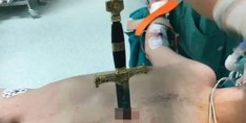 Recuperado, o paciente foi encaminhado para a ala psiquiátrica do hospital, onde passa por tratamento