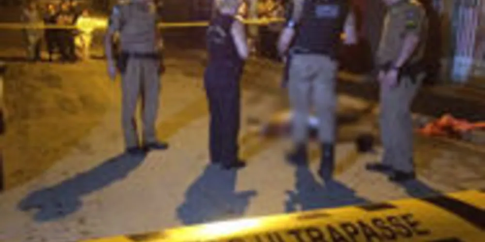 Rapaz foi assassinado dentro de bar em Araucária