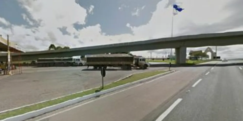 Acidente aconteceu próximo ao Viaduto do Vendrami