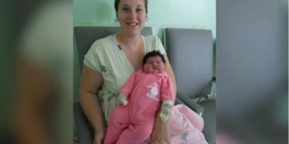 Mãe já imaginava, por conta do ultrassom, que criança nasceria um pouco maior, mas ficou surpresa com o tamanho