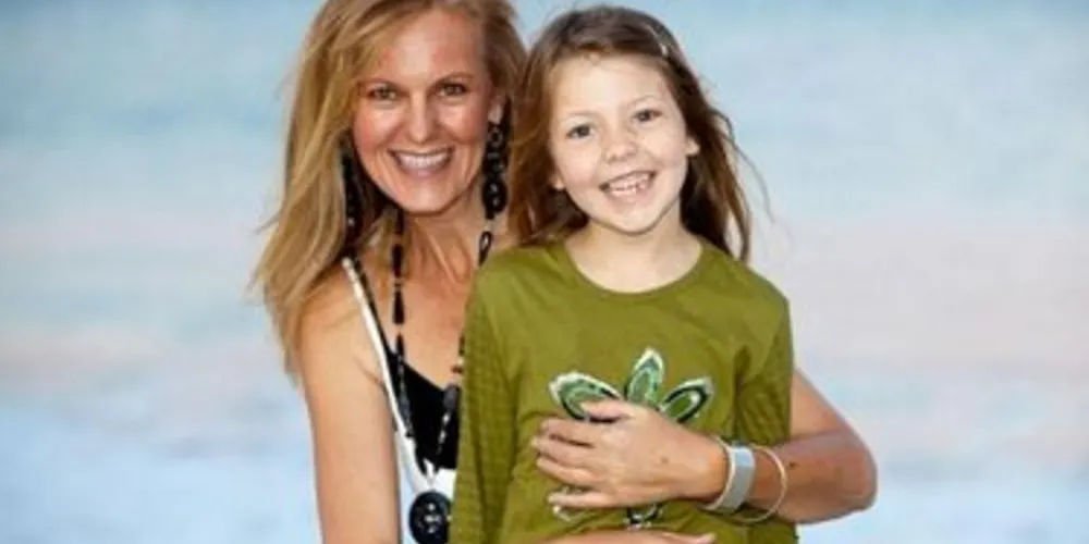 A australiana Kerryn-Leigh e a filha de 13 anos