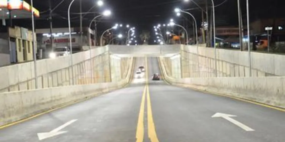 A instalação das lâmpadas teve início na Trincheira, inaugurada em fevereiro deste ano
