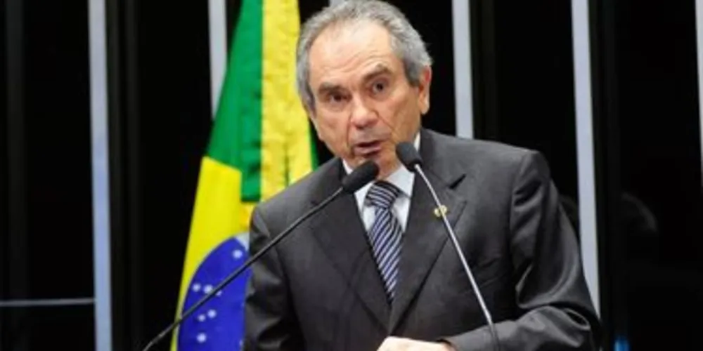 Imagem ilustrativa da imagem Lira diz que denúncia contra Dilma não pode ser 'ampliada'