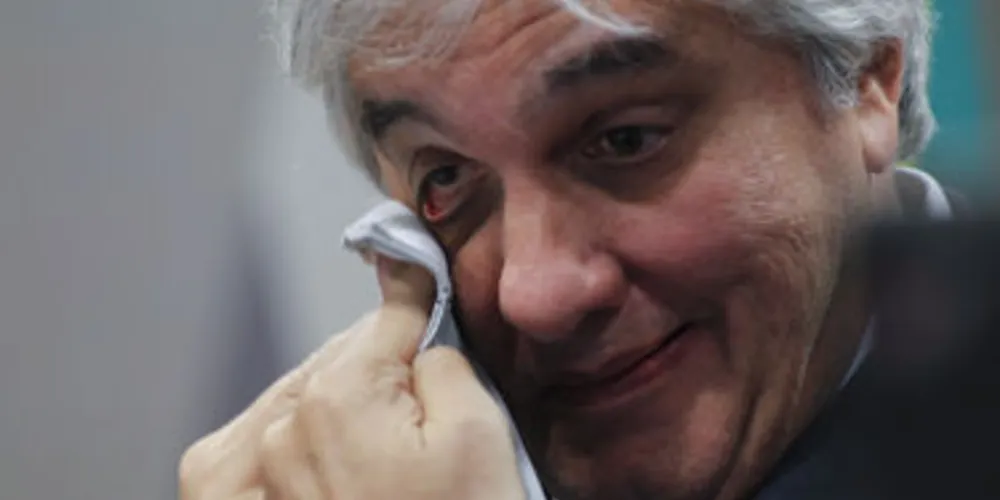 Imagem ilustrativa da imagem Com 74 votos, Senado cassa mandato de Delcídio do Amaral