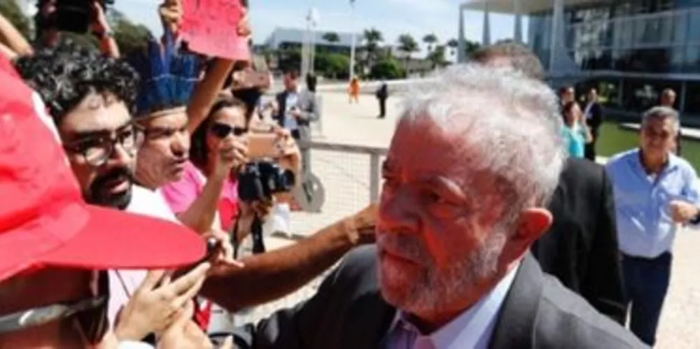 Ex-presidente se mostrou bastante abatido com a abertura do processo no Senado